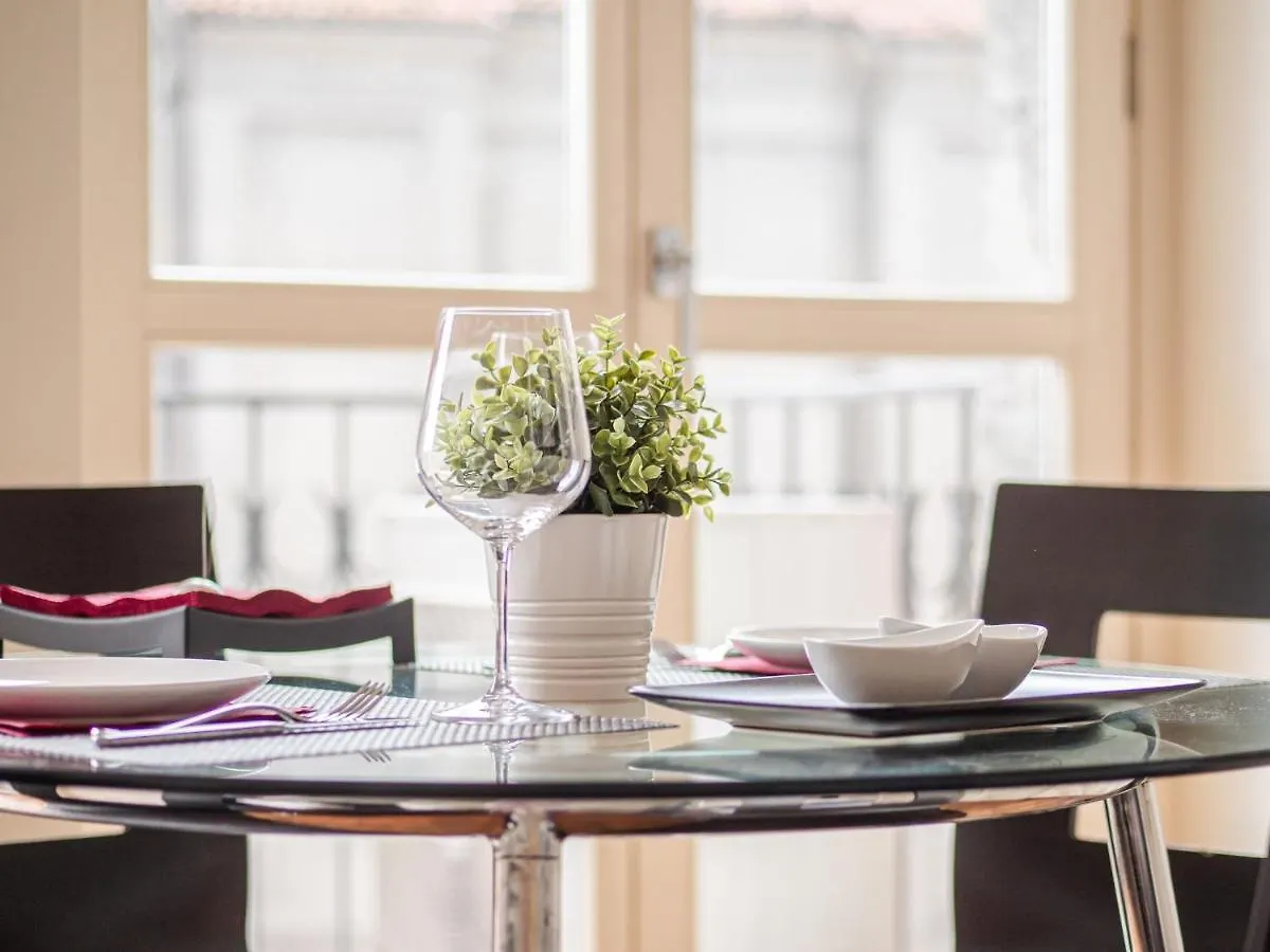 The Best Rent - Bright Two Rooms Apartment Near Cattolica University ميلان 0*,  إيطاليا