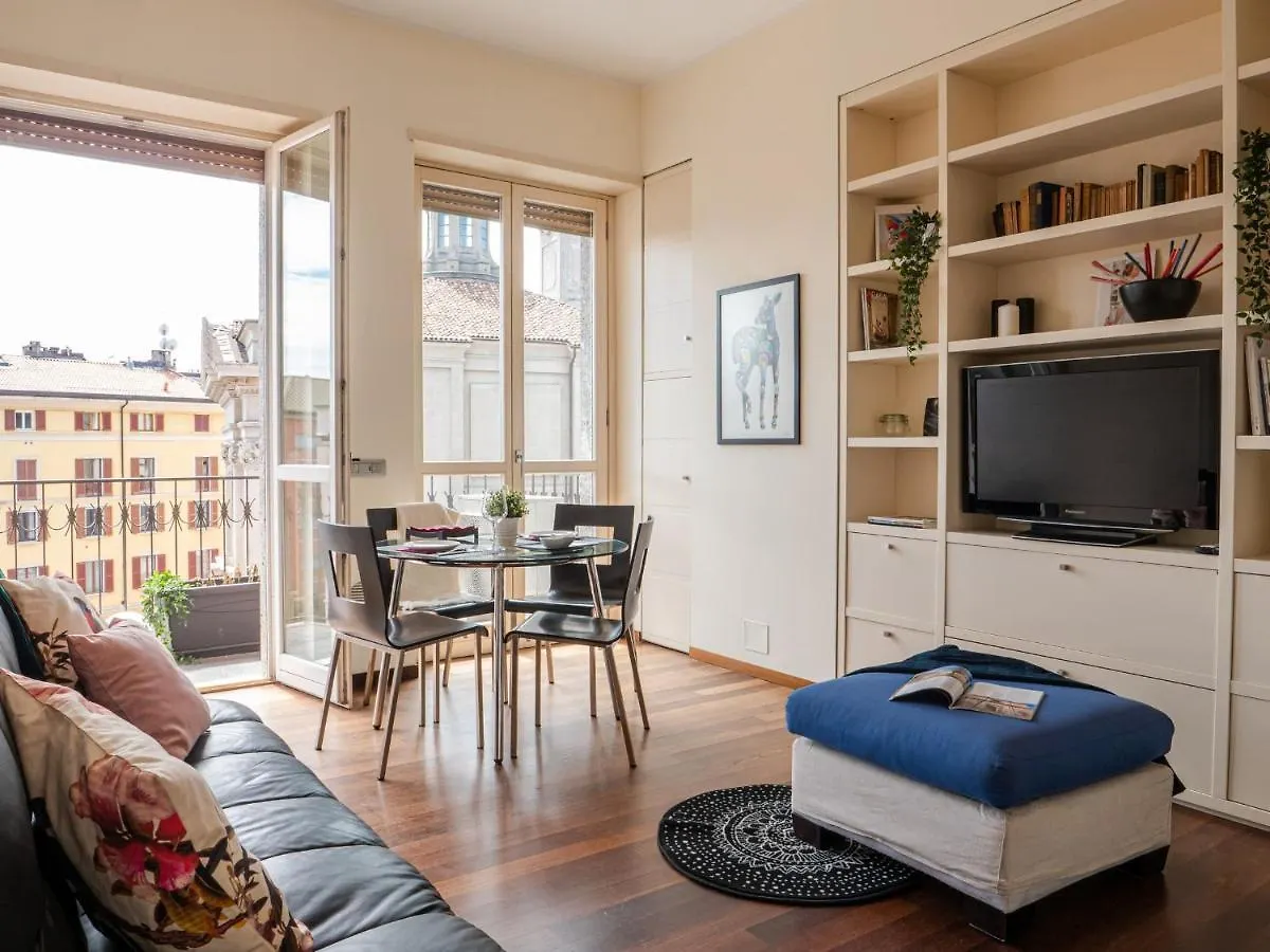 اتصالات The Best Rent - Bright Two Rooms Apartment Near Cattolica University 