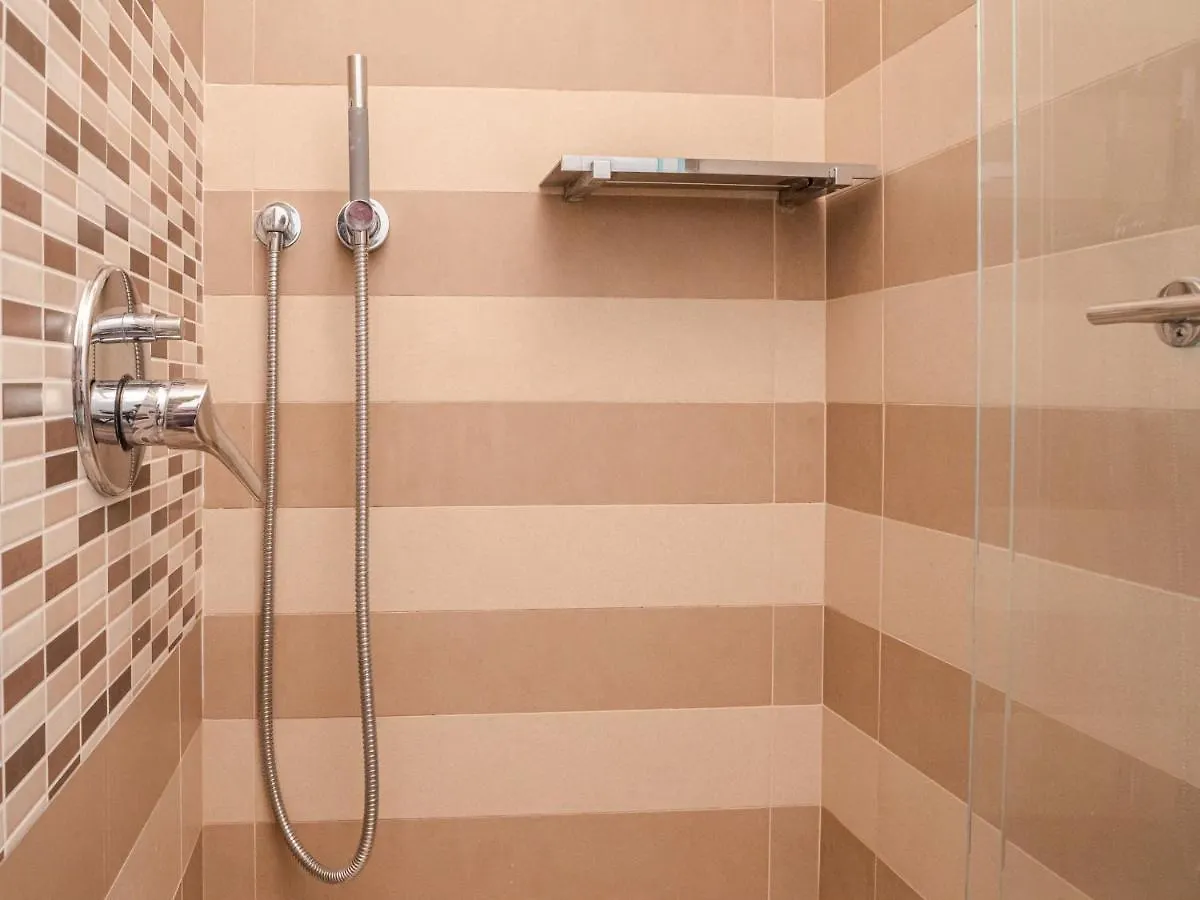 The Best Rent - Bright Two Rooms Apartment Near Cattolica University ميلان