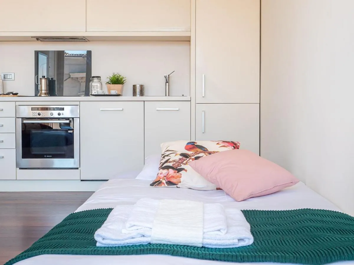 The Best Rent - Bright Two Rooms Apartment Near Cattolica University ميلان إيطاليا