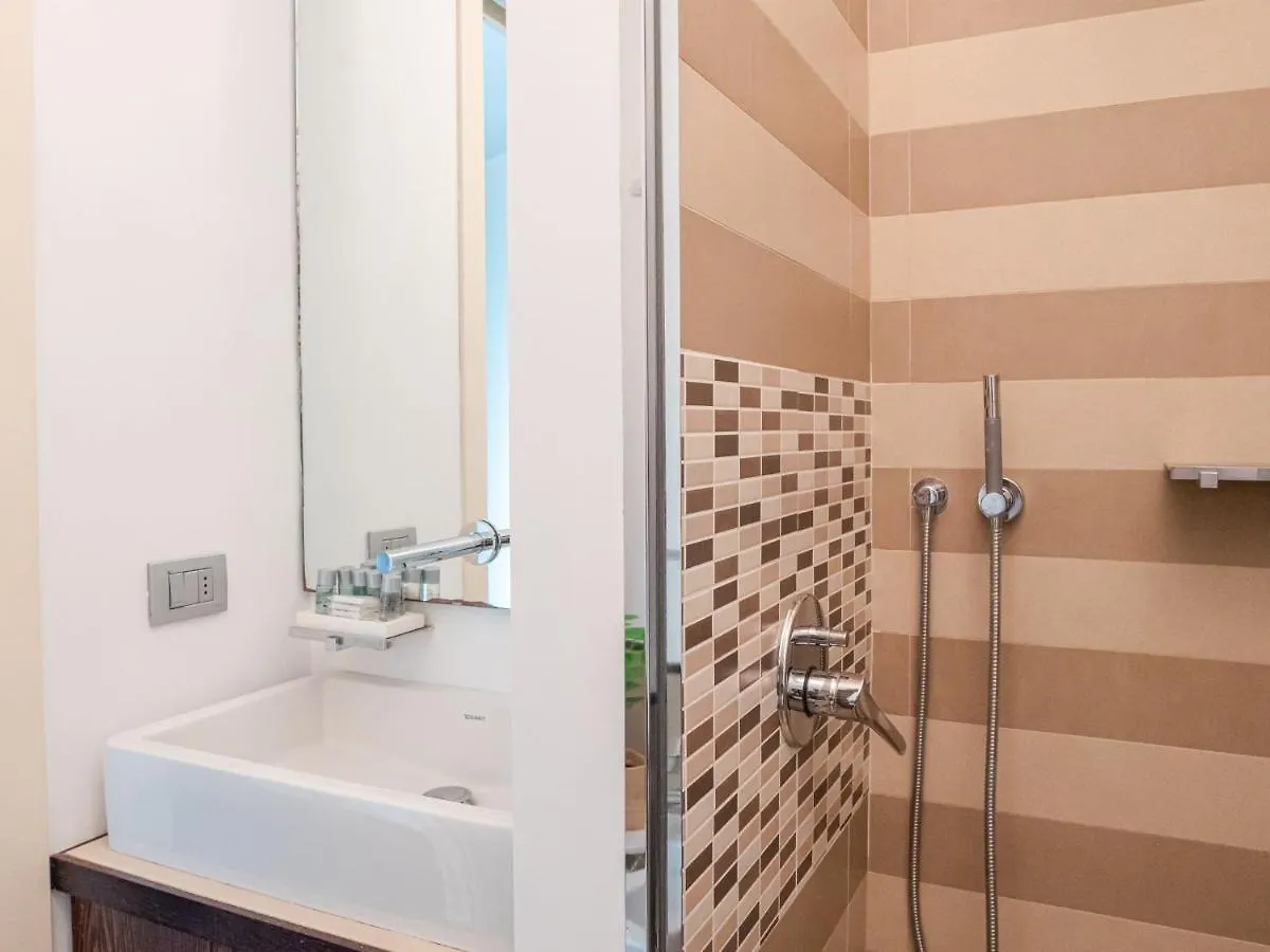 The Best Rent - Bright Two Rooms Apartment Near Cattolica University ميلان