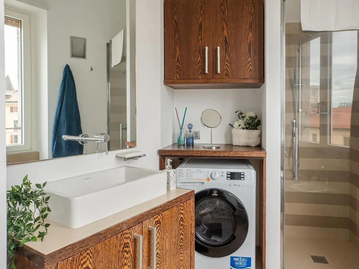 The Best Rent - Bright Two Rooms Apartment Near Cattolica University ميلان إيطاليا