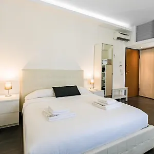 21 Apartament
