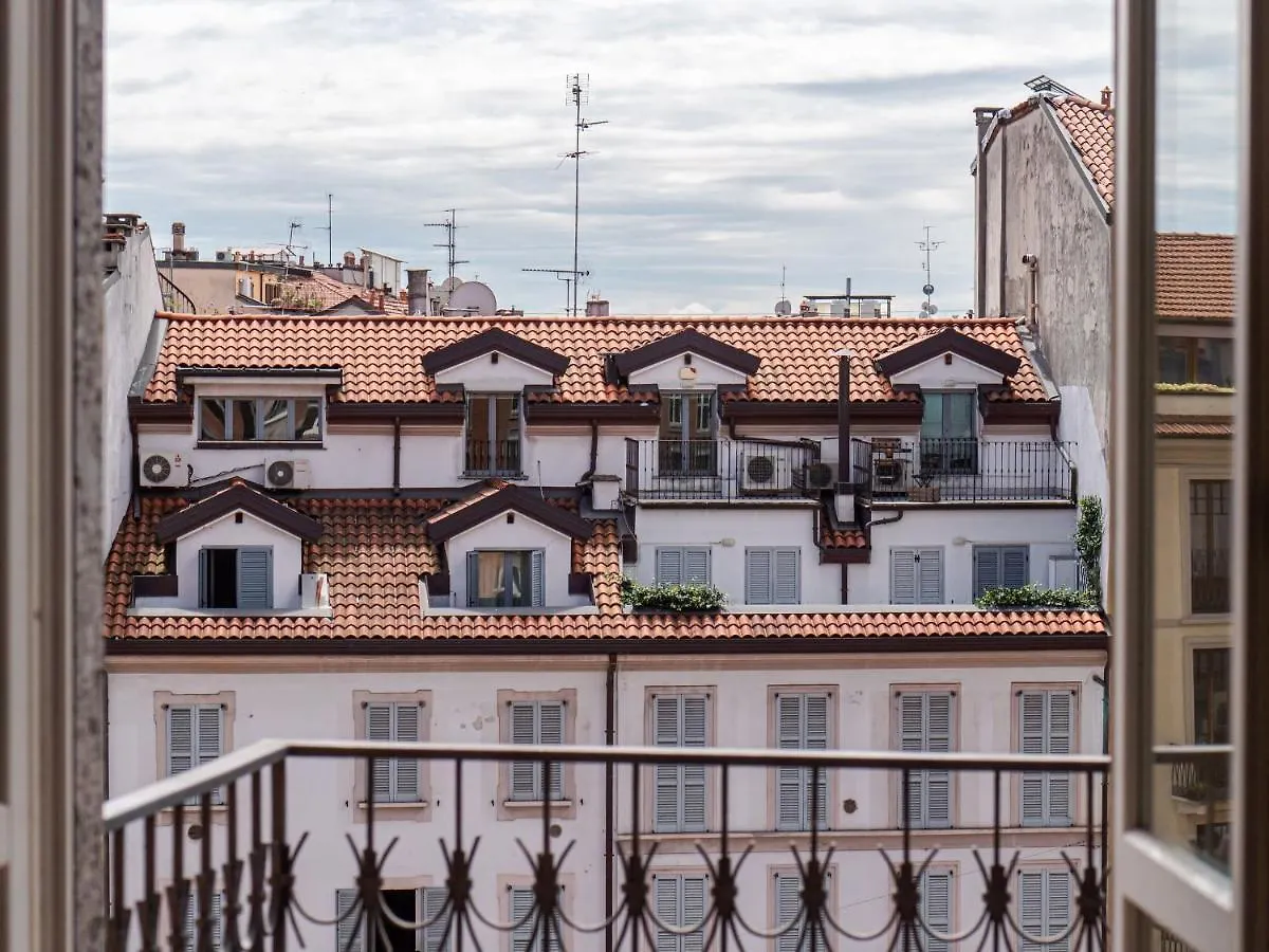 The Best Rent - Bright Two Rooms Apartment Near Cattolica University Milánó Olaszország