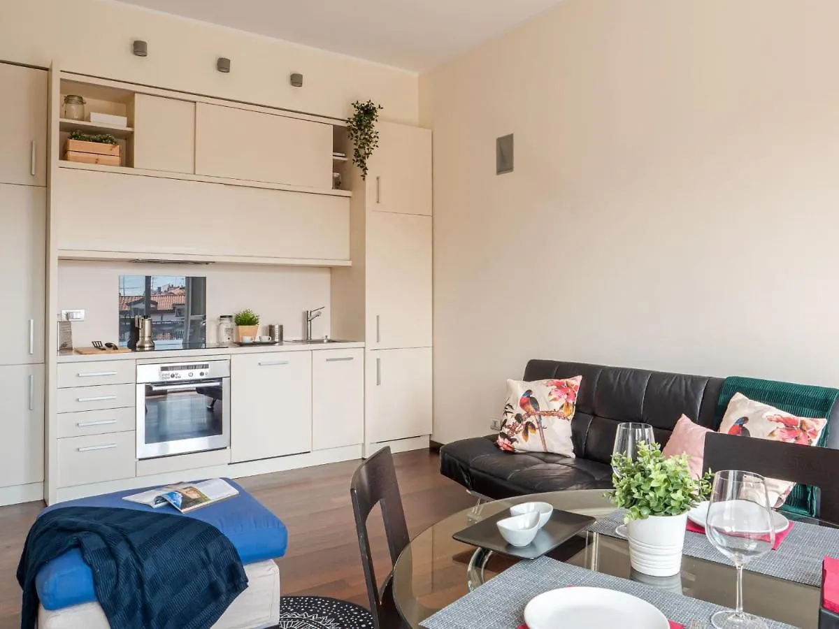 The Best Rent - Bright Two Rooms Apartment Near Cattolica University Mediolan
