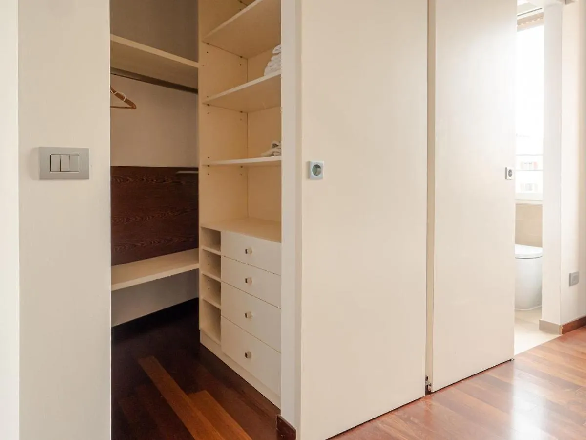 The Best Rent - Bright Two Rooms Apartment Near Cattolica University Mediolan Włochy